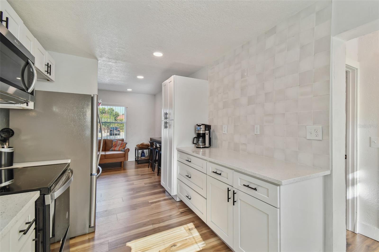 7508 N TAMPANIA AVE — photo 10