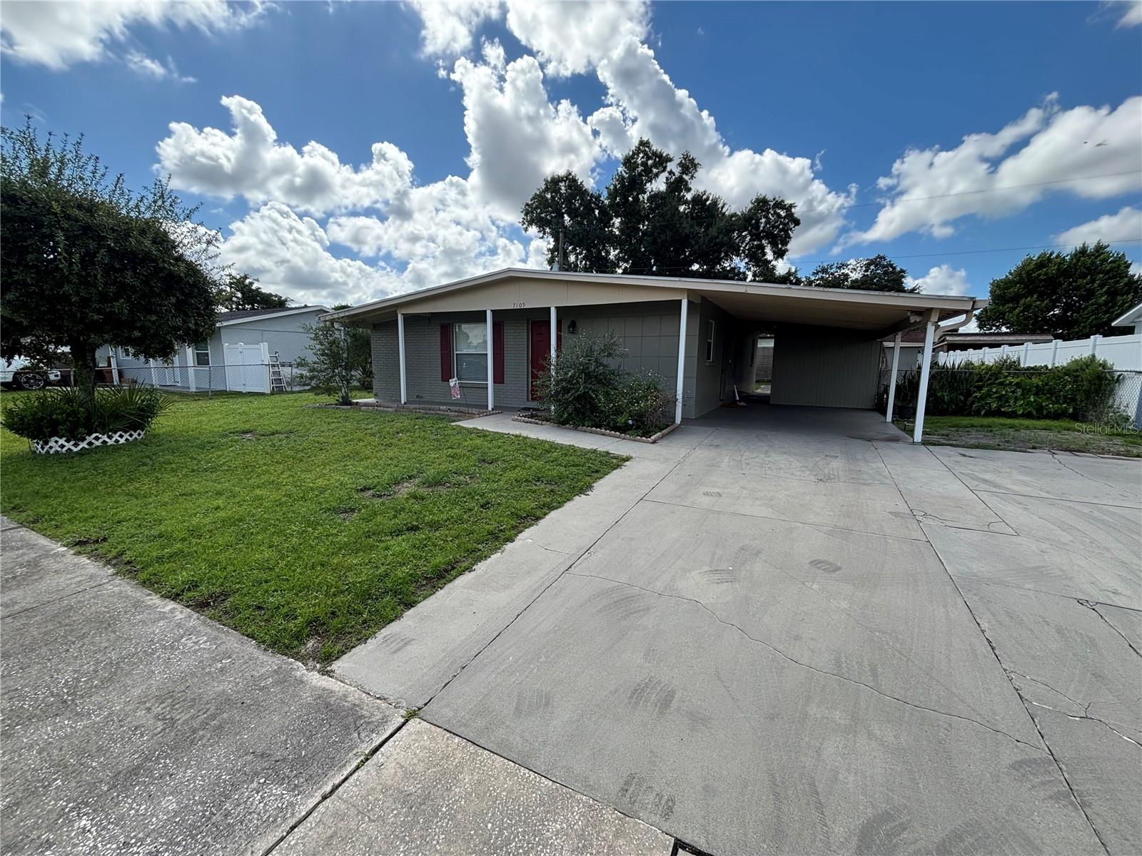 7109 LIMESTONE LN — photo 2