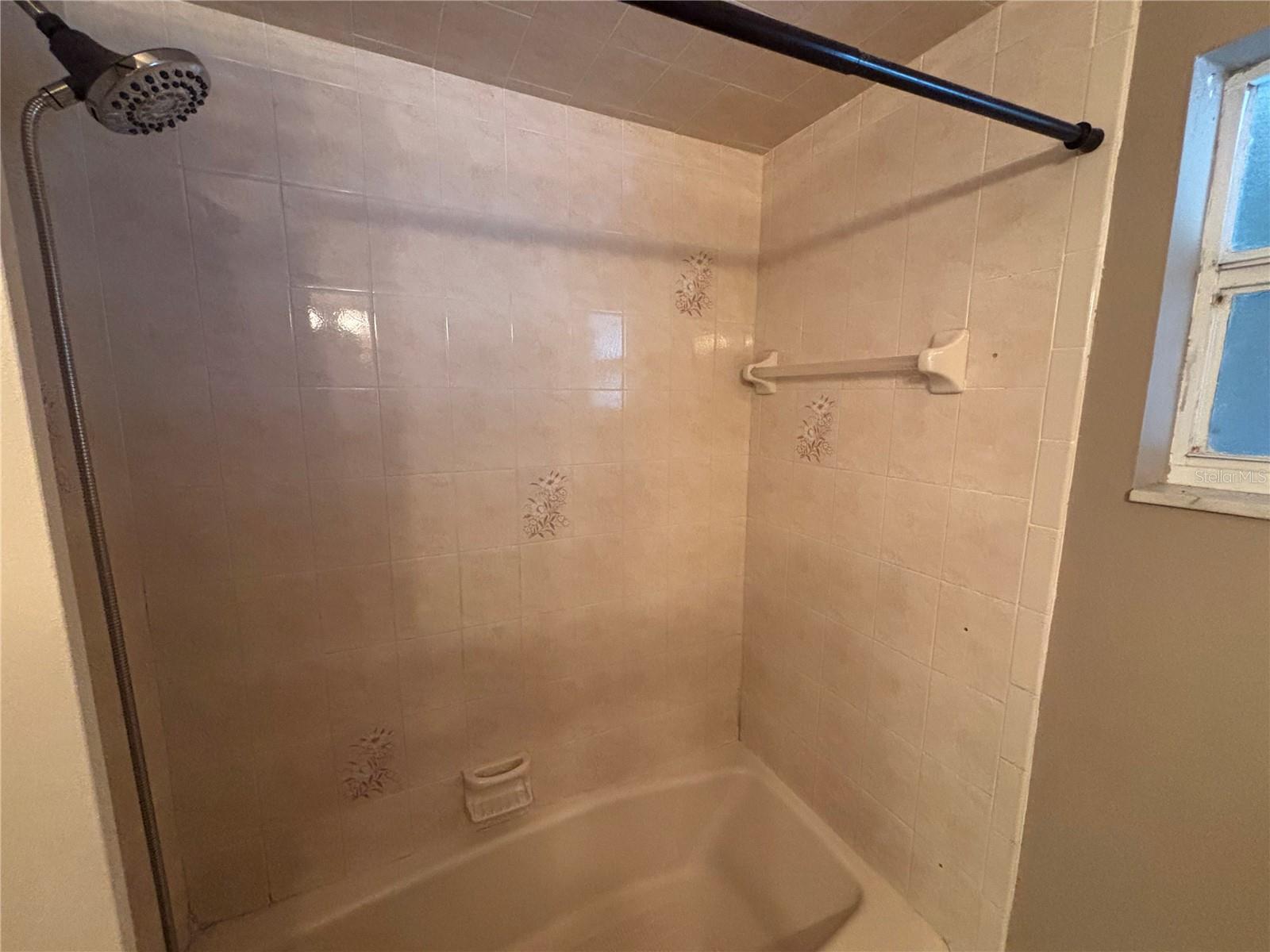 7109 LIMESTONE LN — photo 11