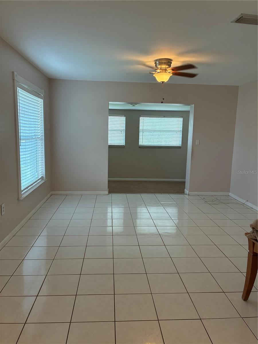 7109 LIMESTONE LN — photo 3