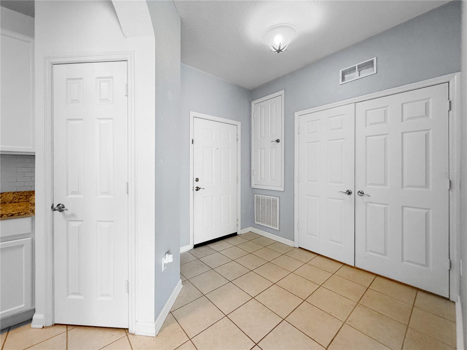 6434 CAVA ALTA DR #105 — photo 2