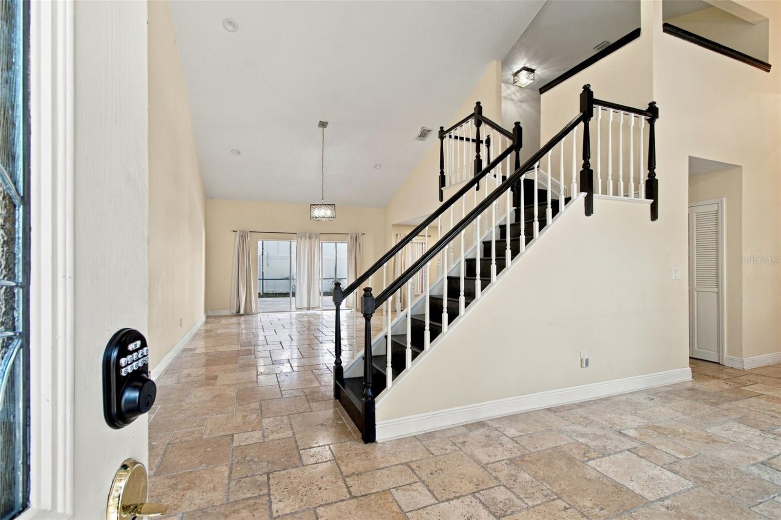 5822 BITTER ORANGE AVE — photo 2
