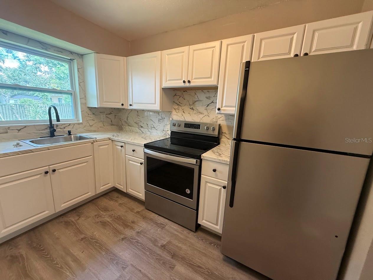 704 E RICHMERE ST — photo 3
