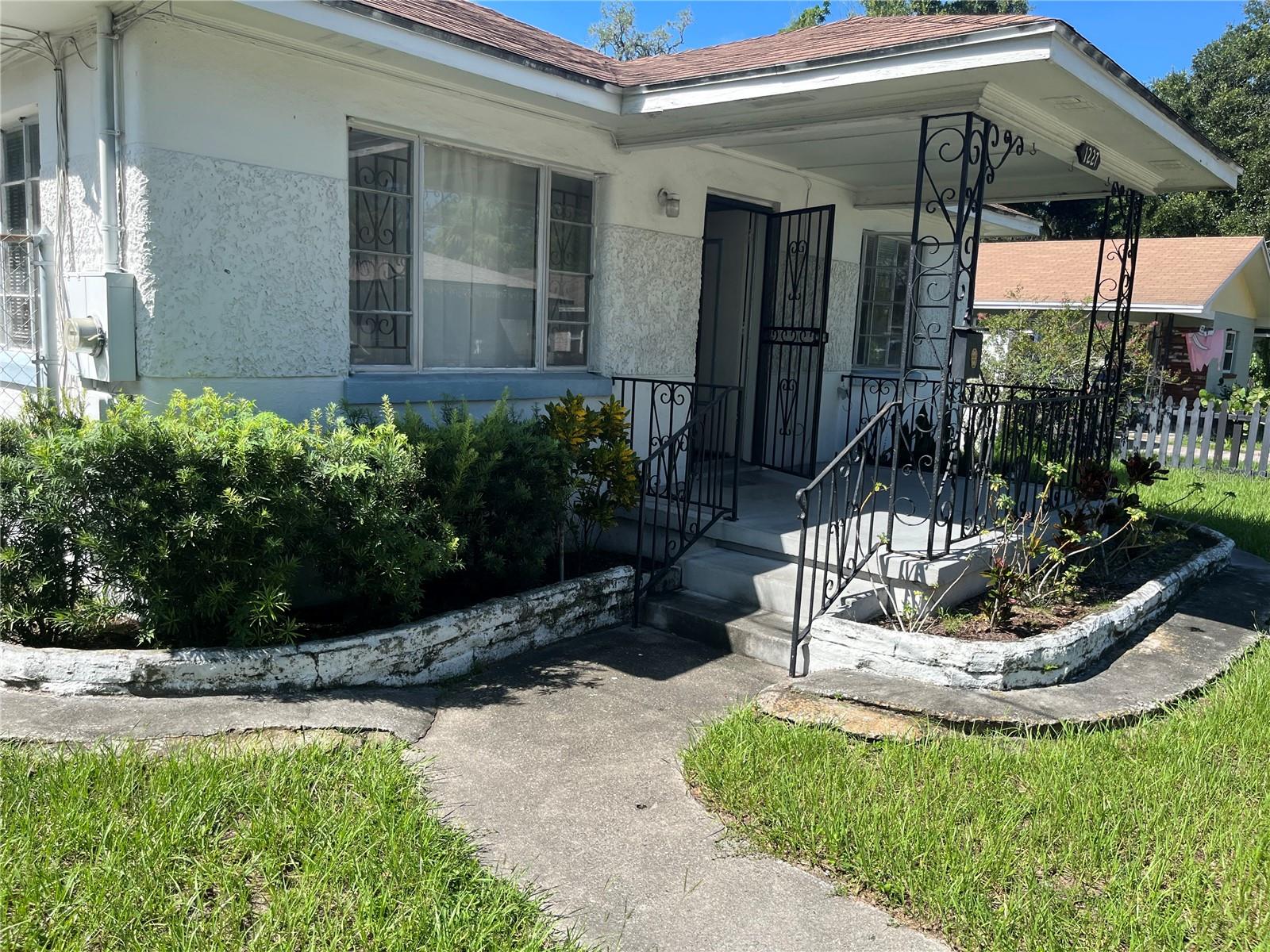 1227 E 24TH AVE