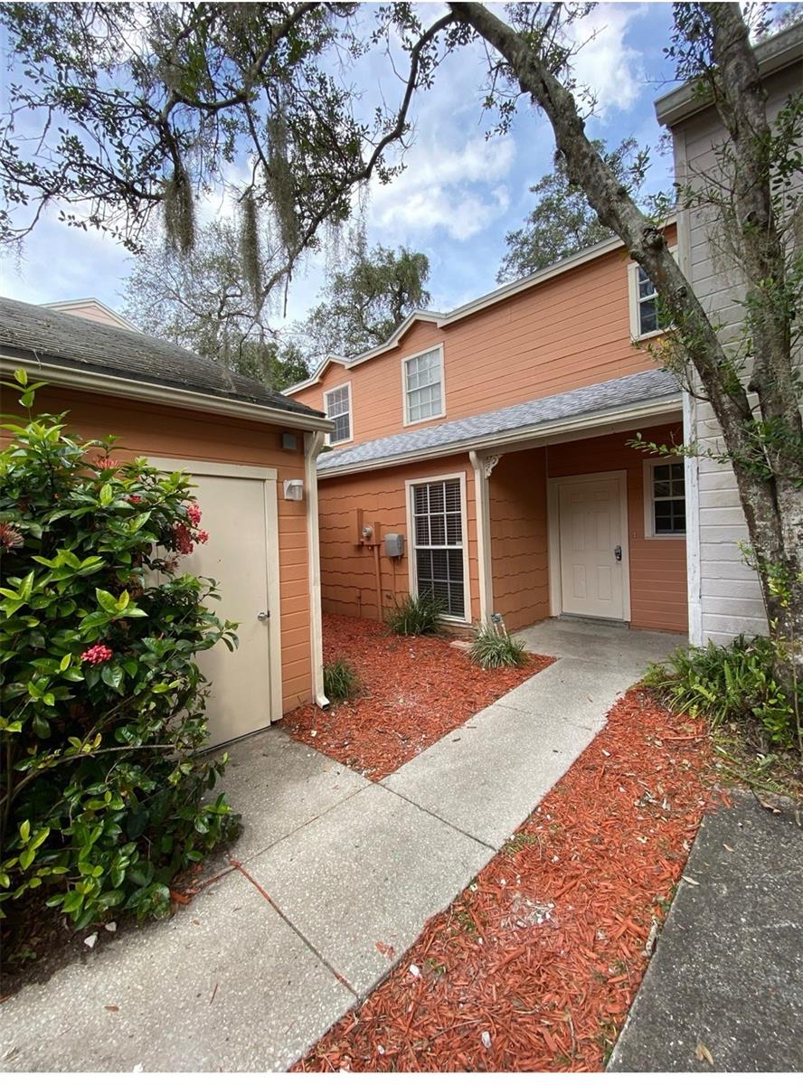 9459 FOREST HILLS CIR