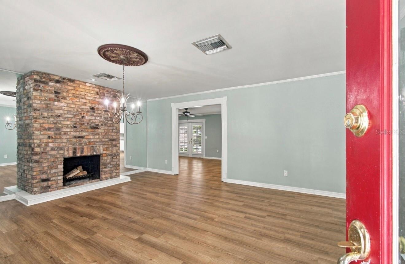 11626 CARROLLWOOD DR — photo 2