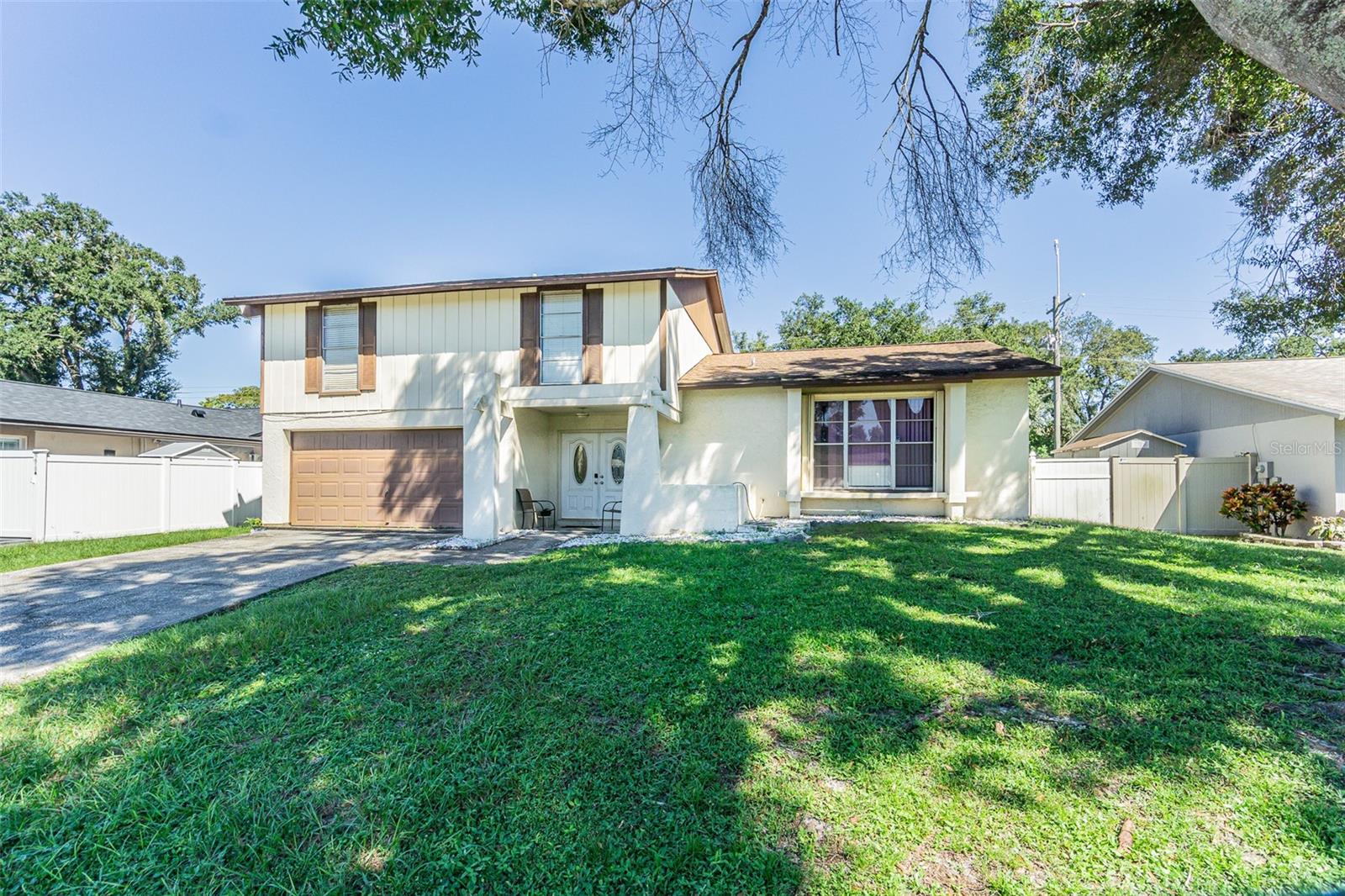6811 MITCHELL CIR