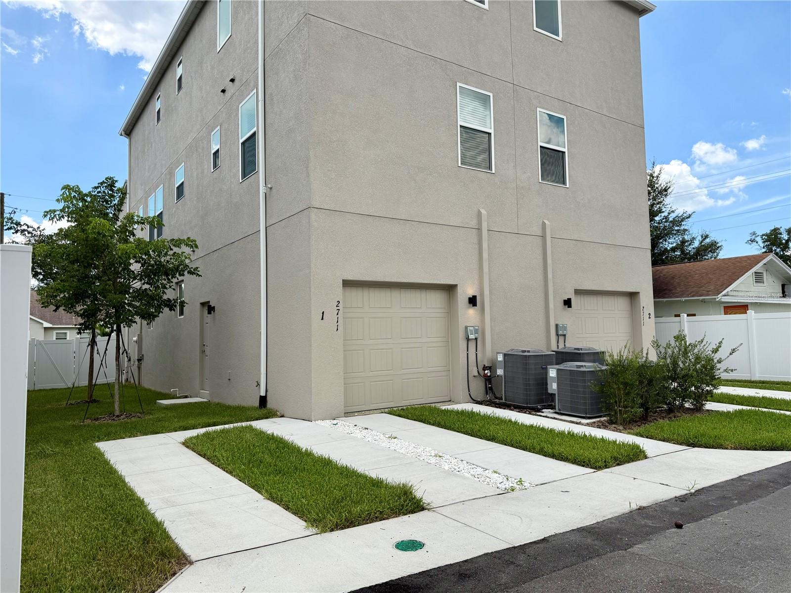 2711 W NORTH B ST #1 — photo 3