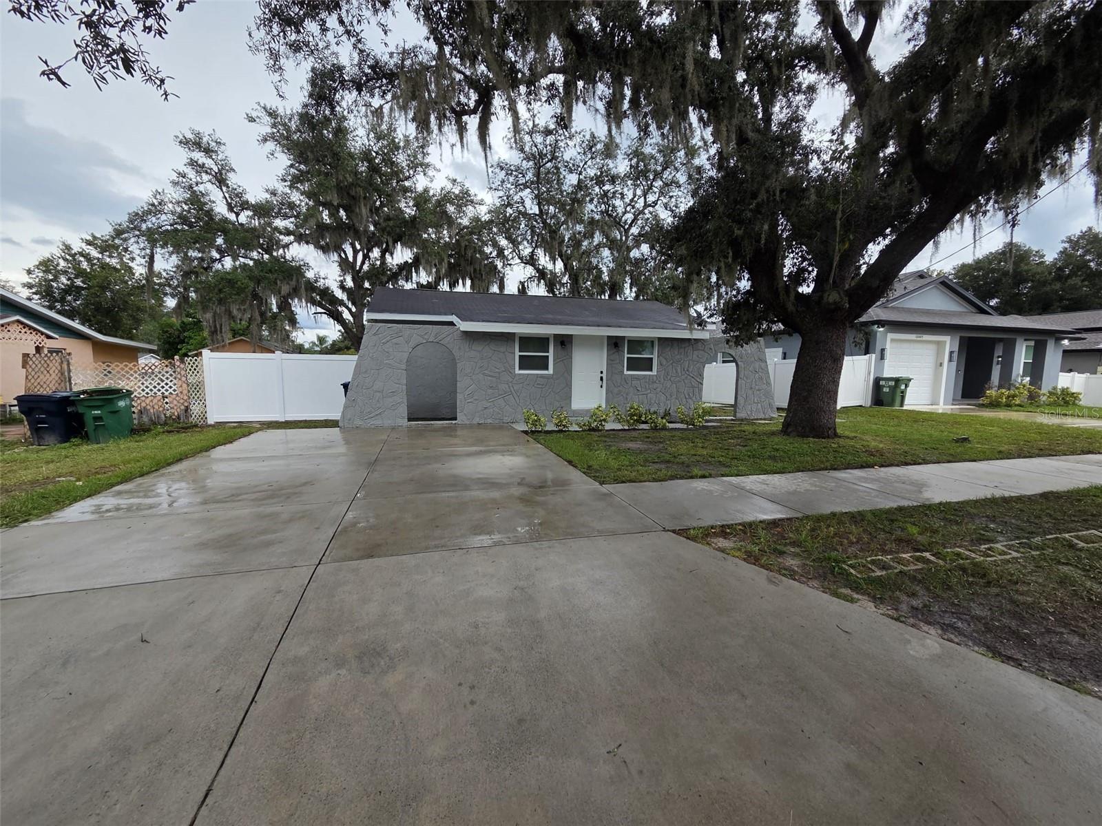 10009 N OJUS DR — photo 3