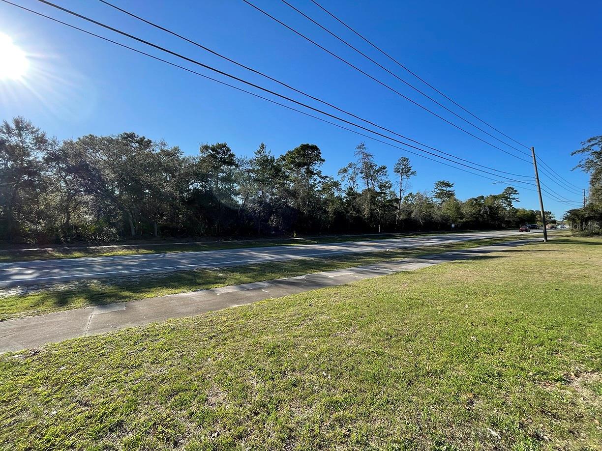 3124 LAKE HELEN OSTEEN RD