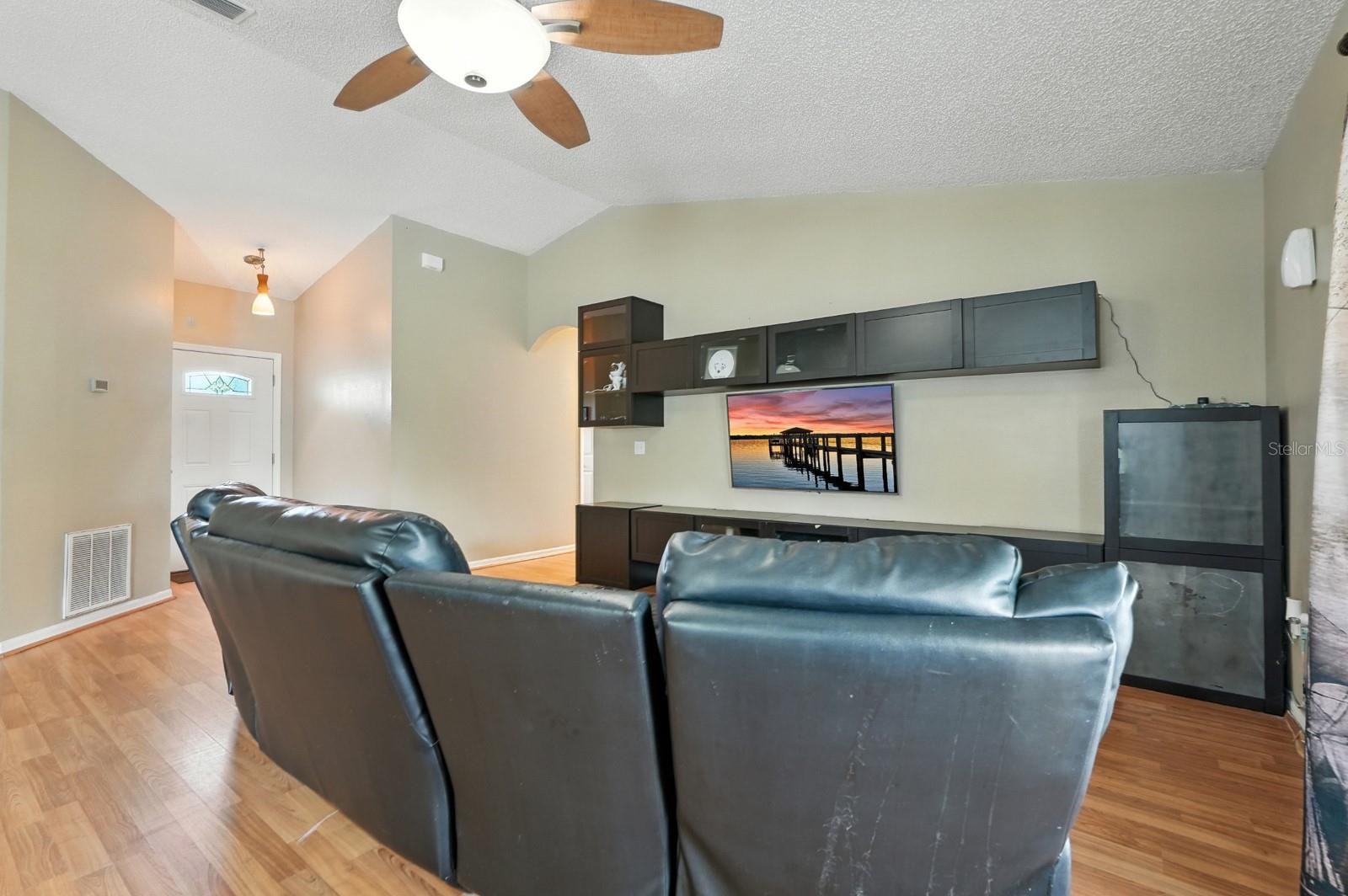 3154 LYNNHAVEN ST — photo 10
