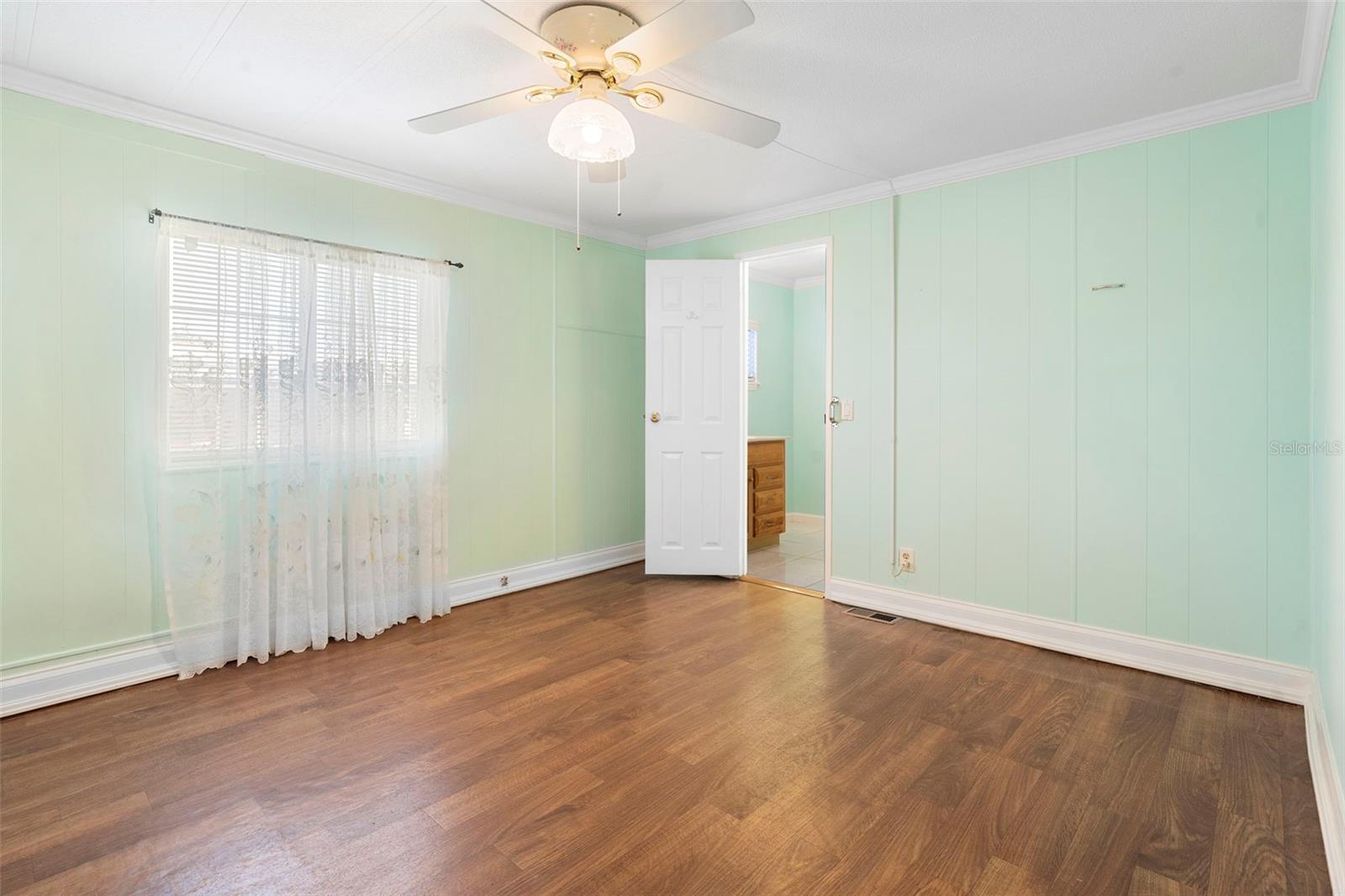 105 FLORENCE BLVD — photo 11