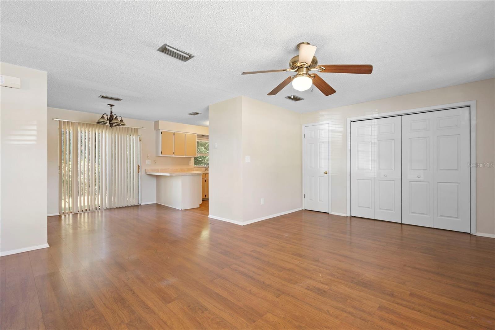 2373 FAIRGREN AVE — photo 10