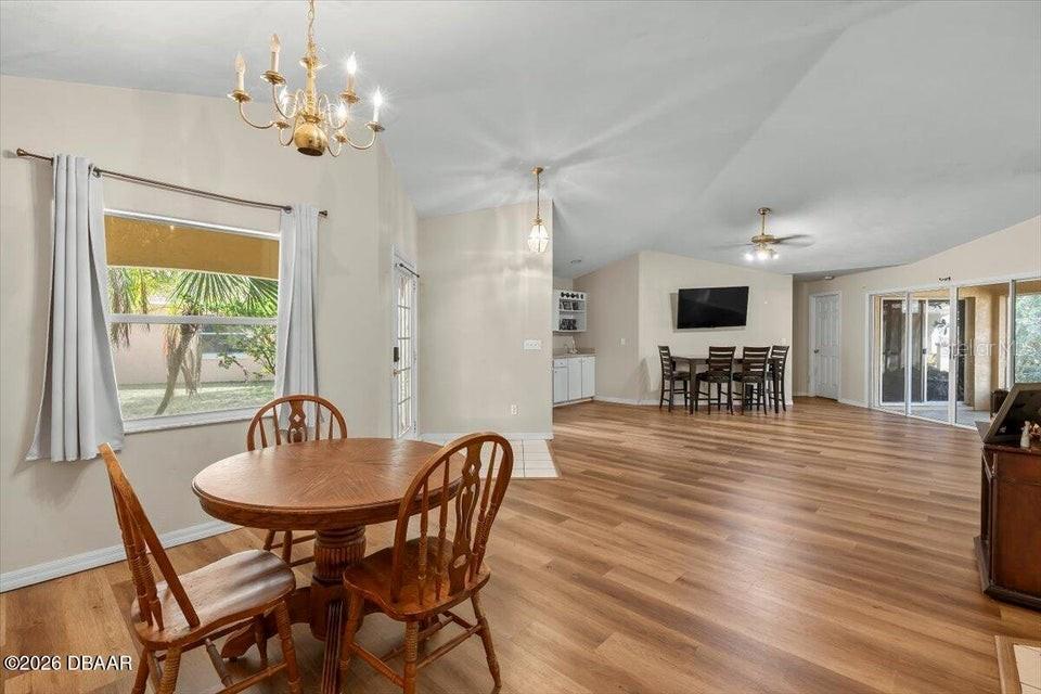 29 SHERRINGTON DR — photo 4