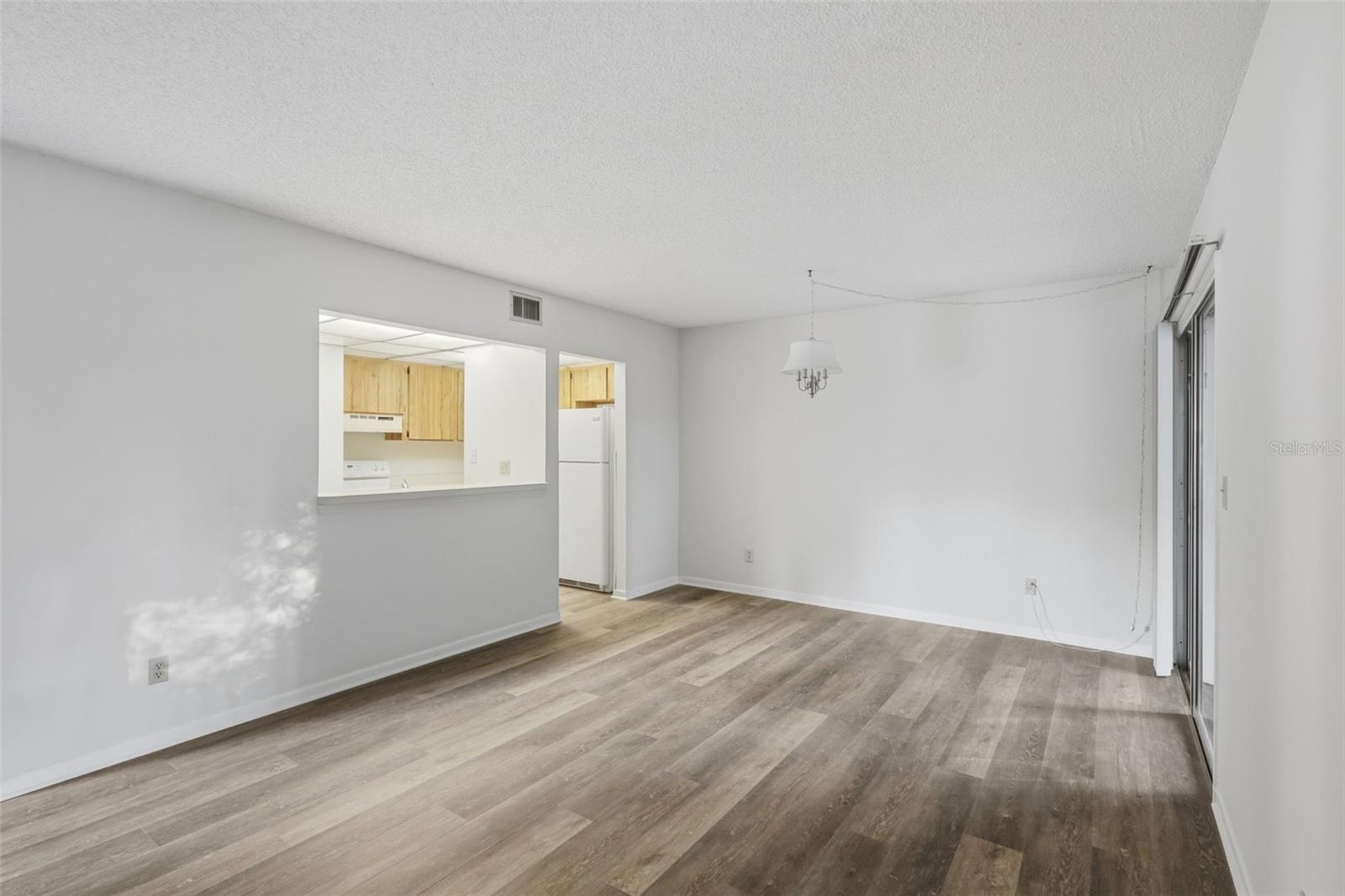 100 SWEETGUM WOODS CT #9B — photo 12