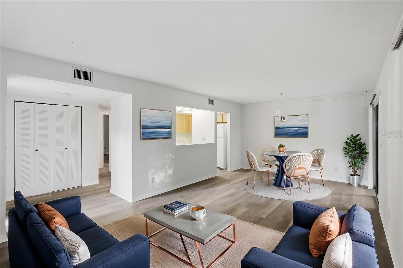100 SWEETGUM WOODS CT #9B — photo 8