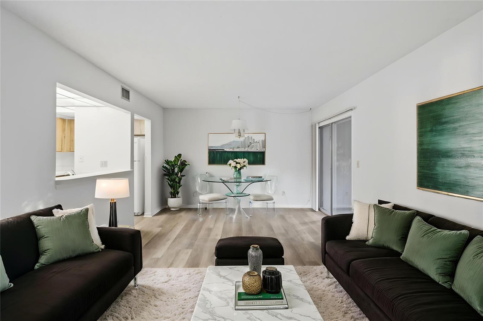 100 SWEETGUM WOODS CT #9B — photo 10