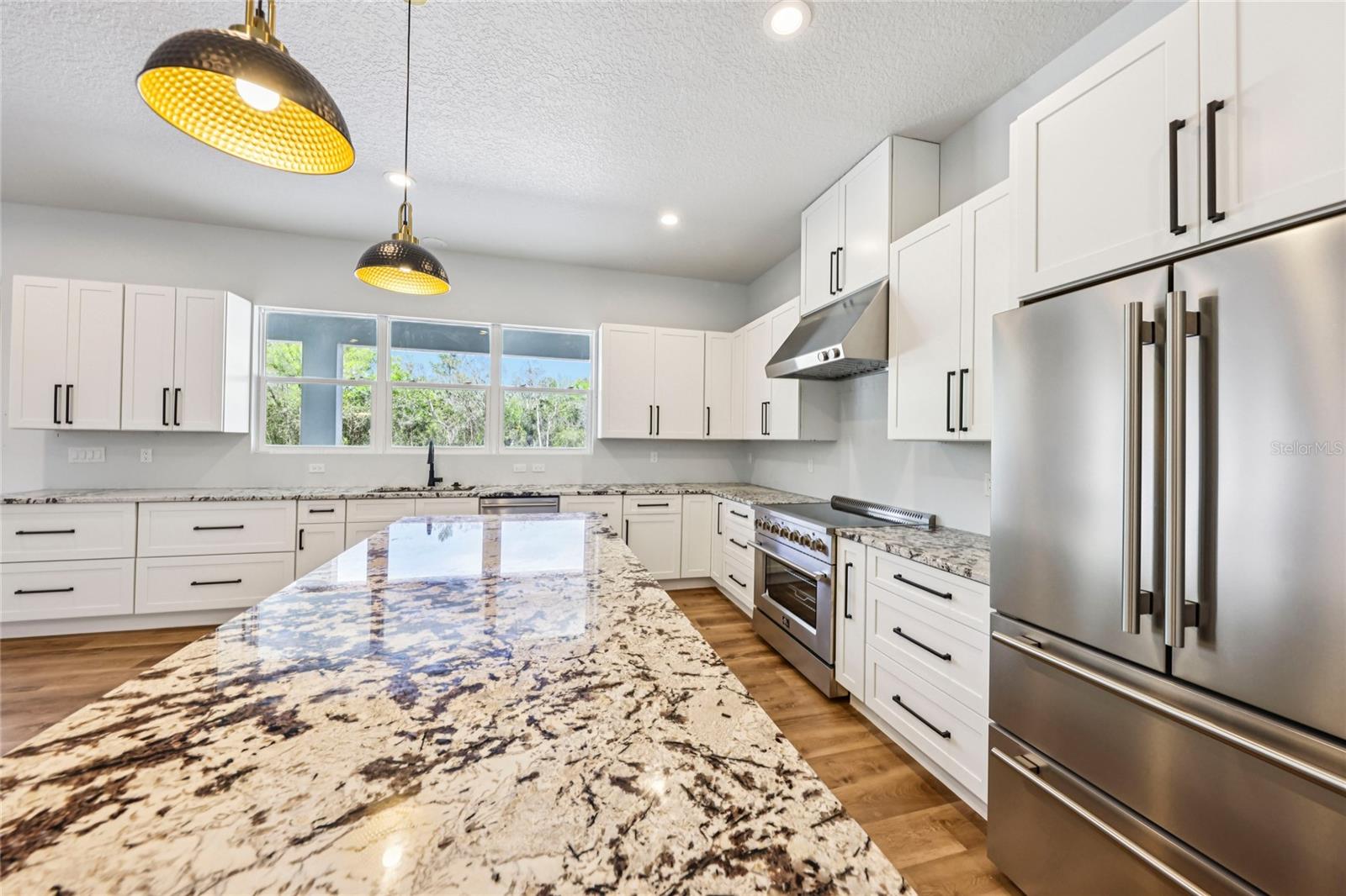 351 MITNIK DR — photo 11