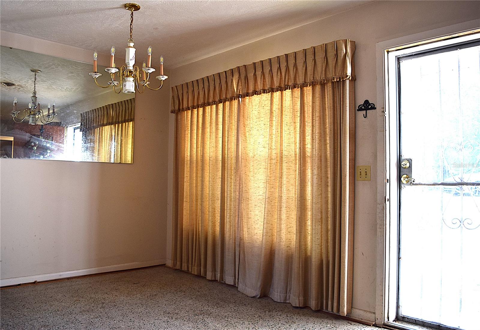 2535 BOSWELL ST — photo 7