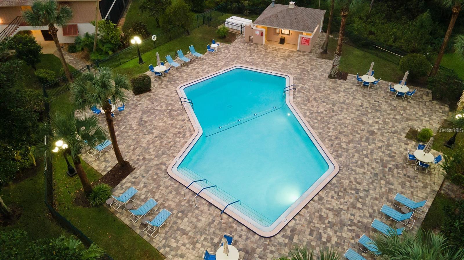 100 SWEETGUM WOODS CT #8D — photo 2