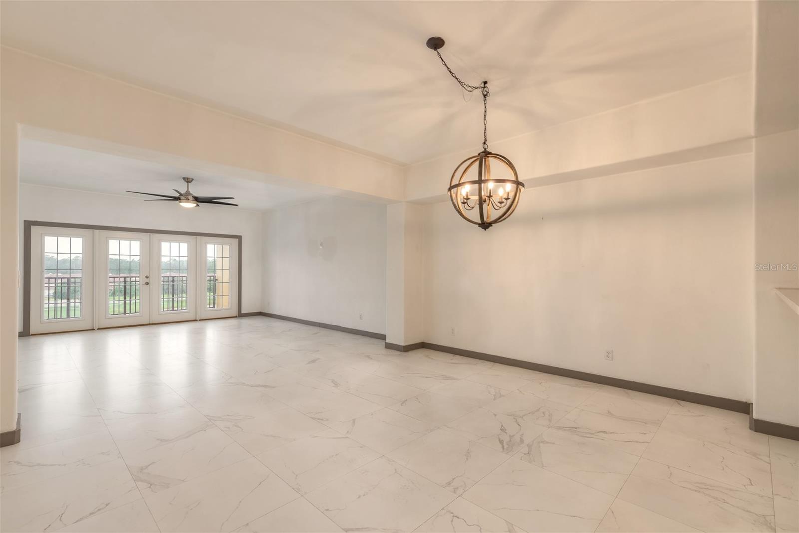 424 LUNA BELLA LN #416C — photo 11