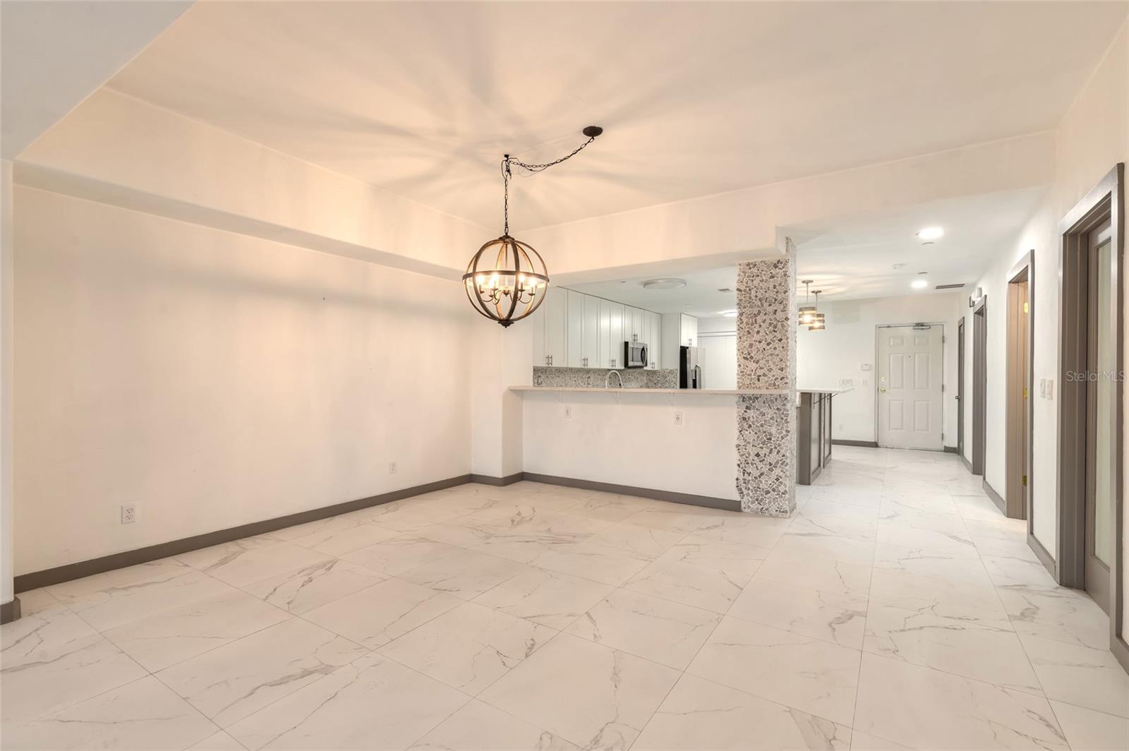424 LUNA BELLA LN #416C — photo 5