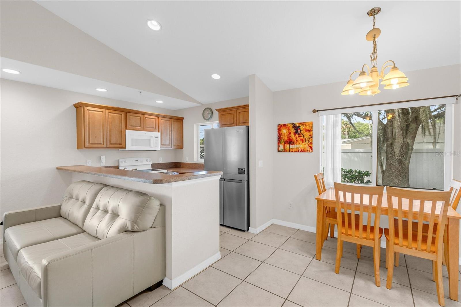 545 WAYNE AVE — photo 11