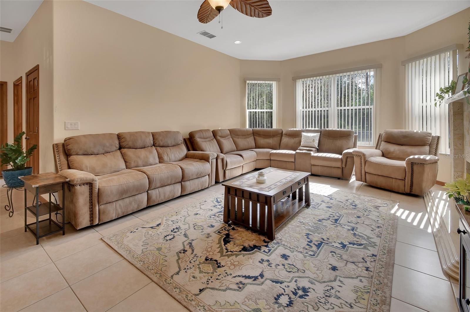 443 JUNIPER LN — photo 11
