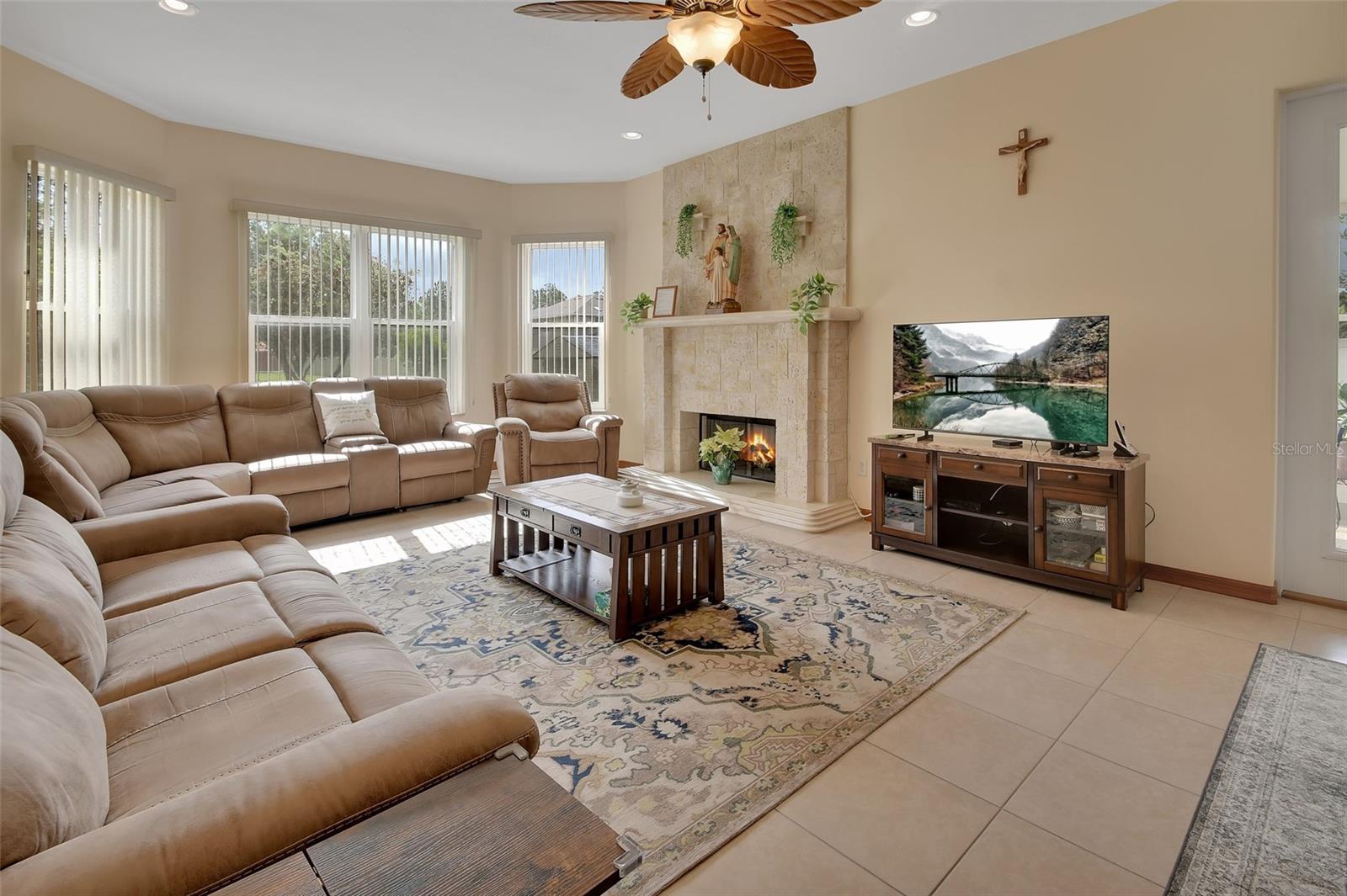 443 JUNIPER LN — photo 10