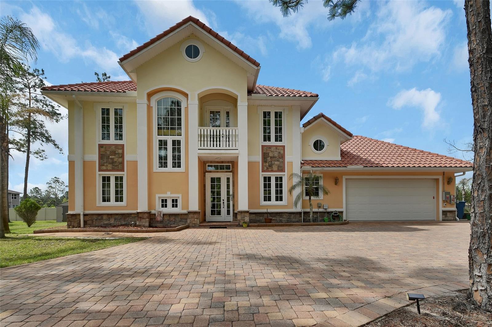443 JUNIPER LN