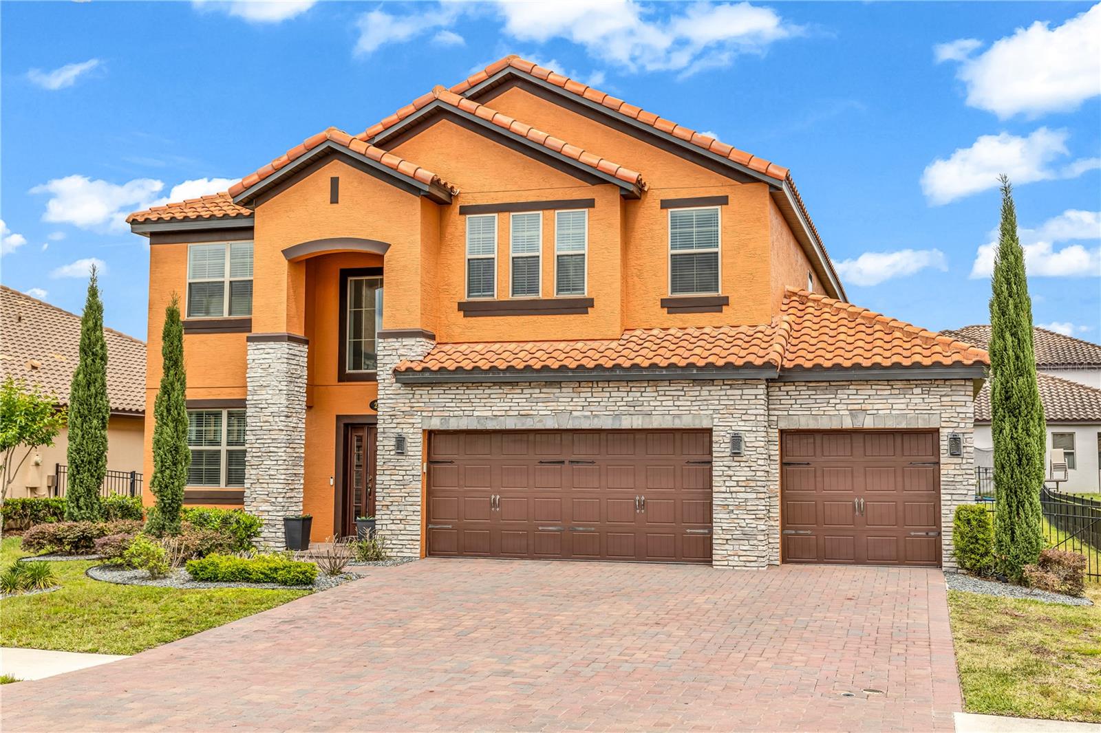 239 LUGANO WAY — photo 4