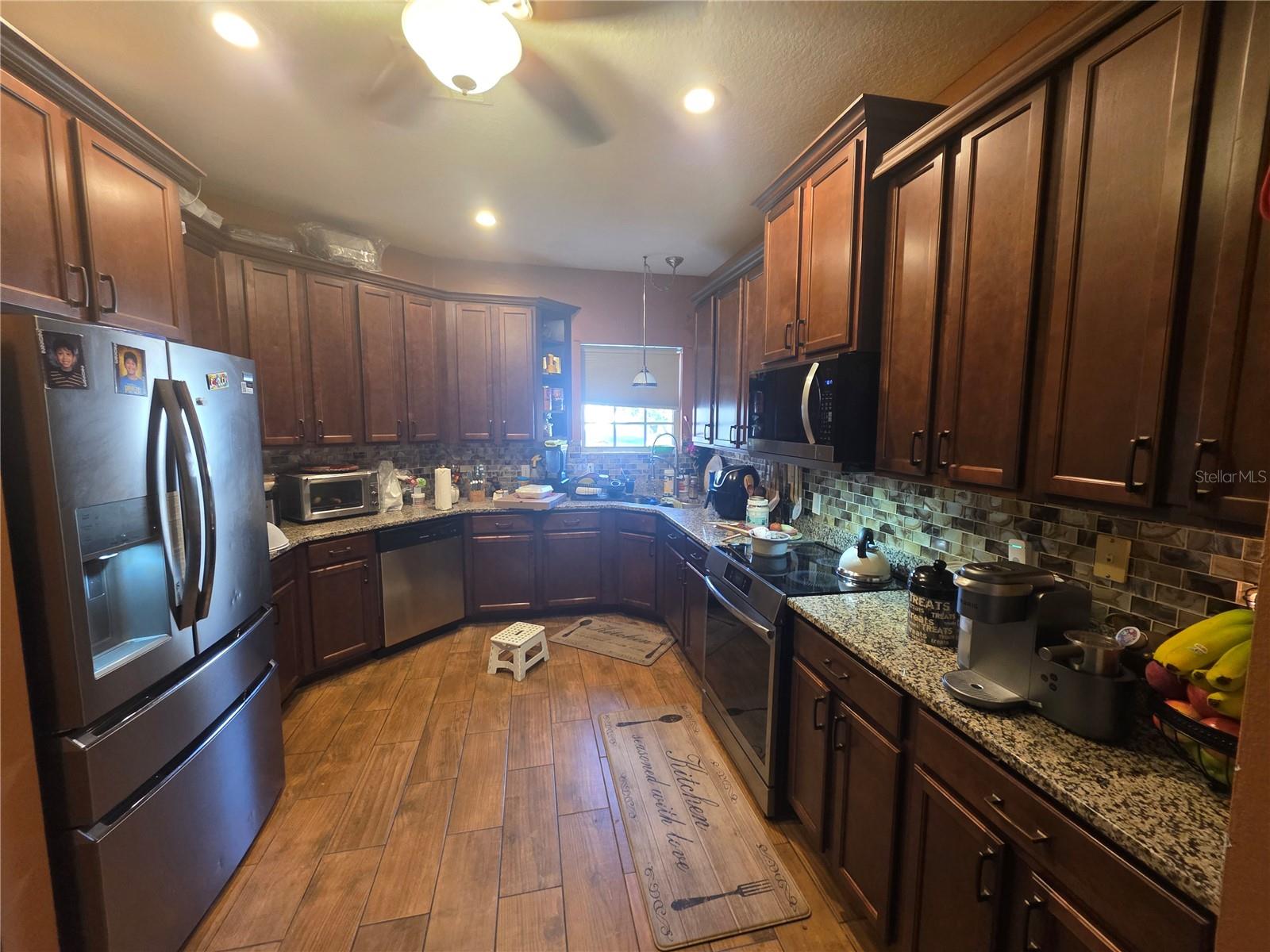 322 FOXHILL CT — photo 12