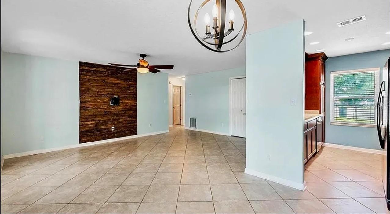 120 BENT OAK CT — photo 4