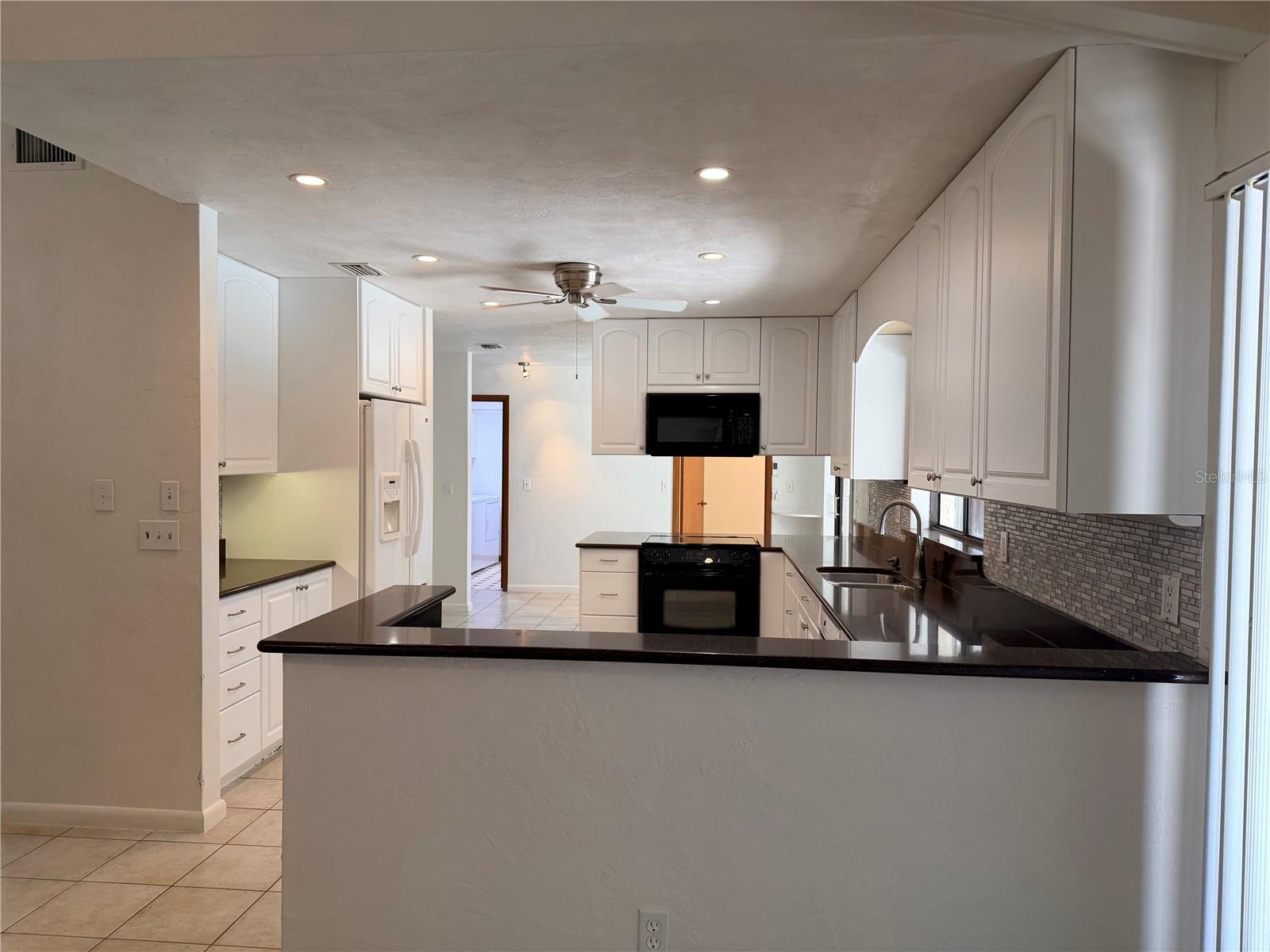 55 BAY HARBOUR DR — photo 12