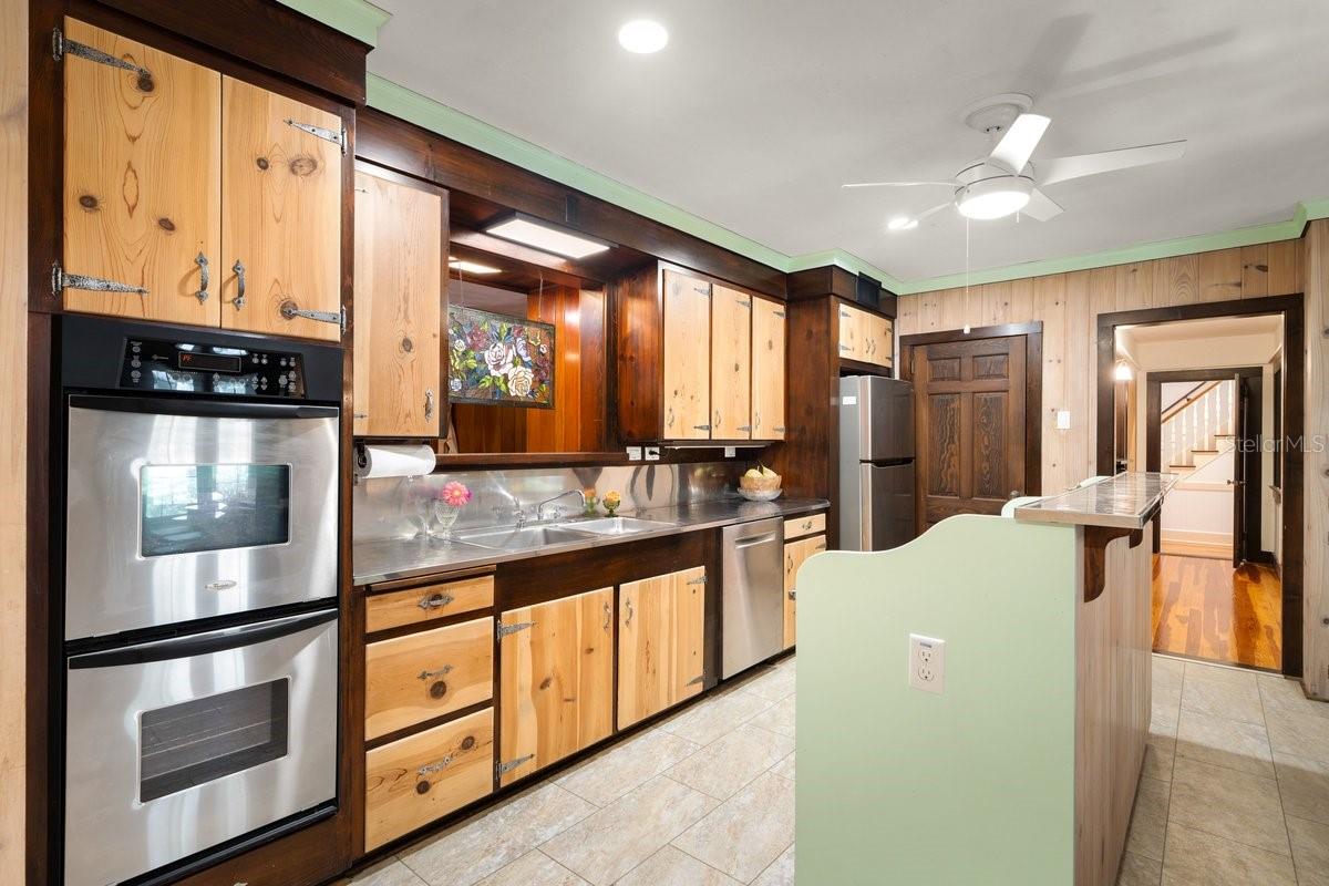 639 & 659 JOHN ANDERSON DR — photo 12