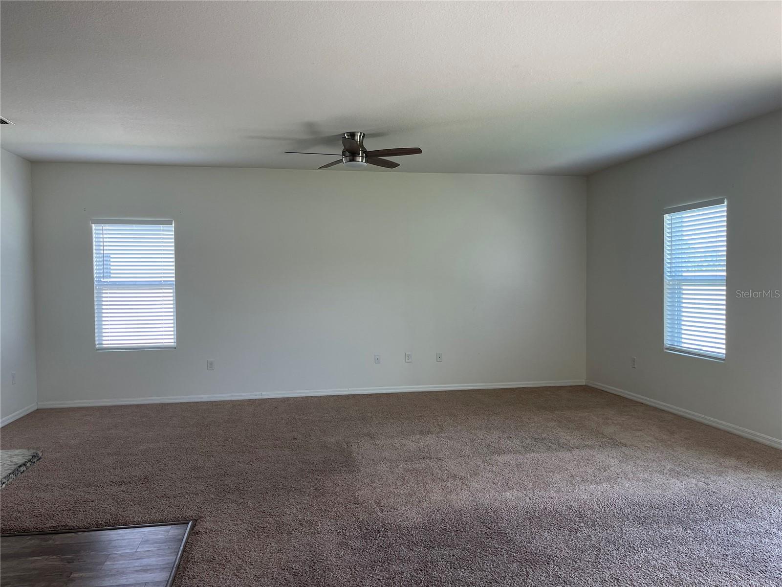 2858 NEVERLAND DR — photo 11