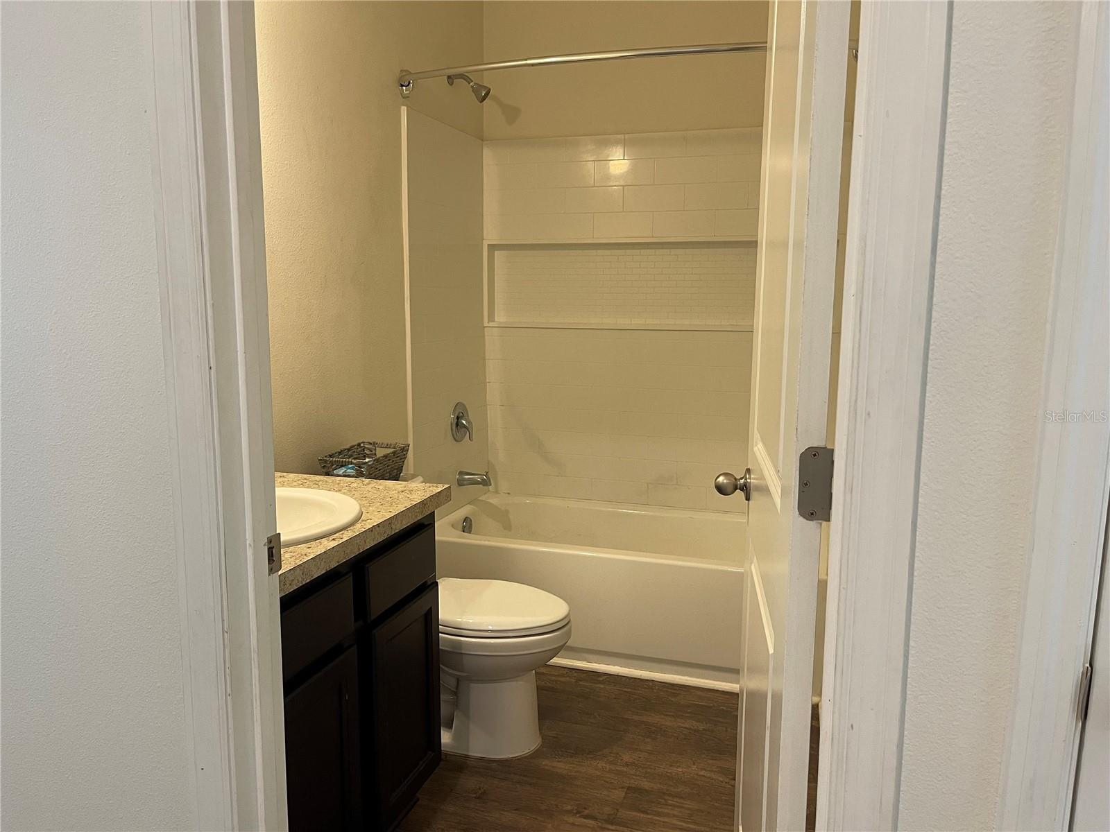 2858 NEVERLAND DR — photo 12