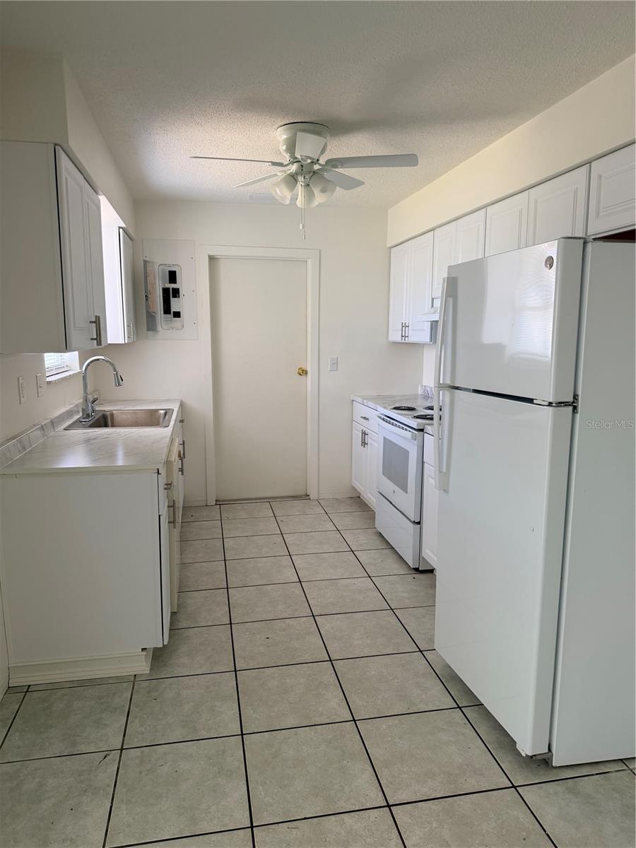 192 PONCE DE LEON DR — photo 12