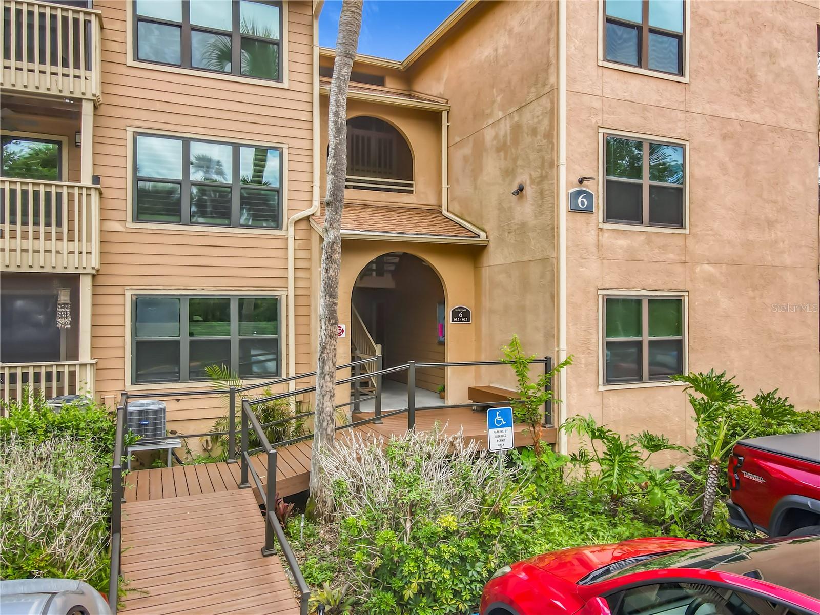 1401 S PALMETTO AVE #616