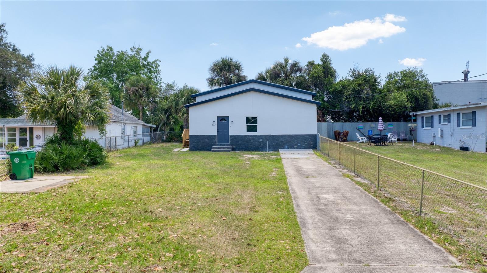 732 AVONDALE AVE — photo 4