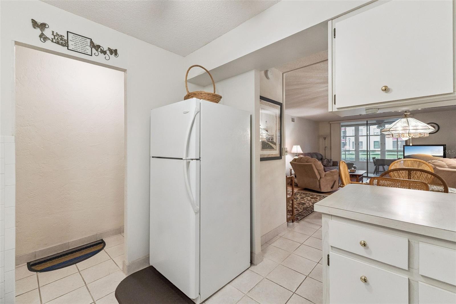 325 WILDER BLVD #103 — photo 6