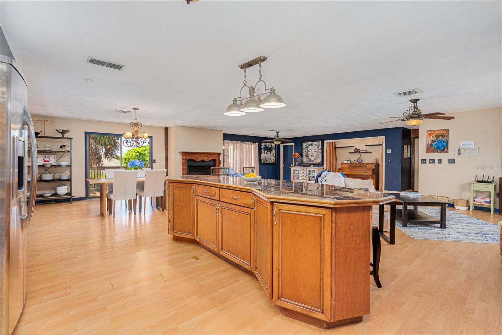 40 CONCORD DR — photo 12