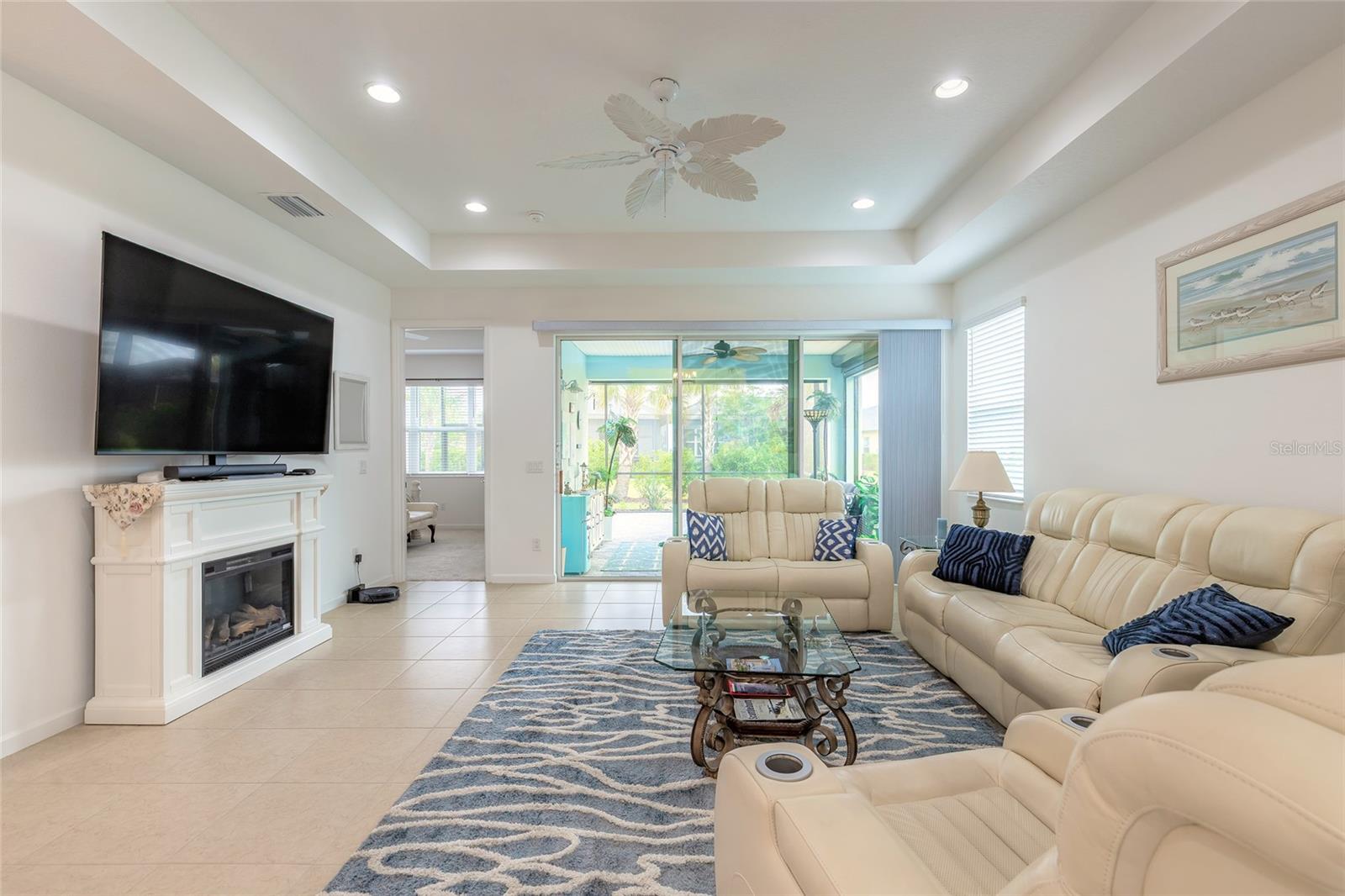 230 SAND BAR LN — photo 6