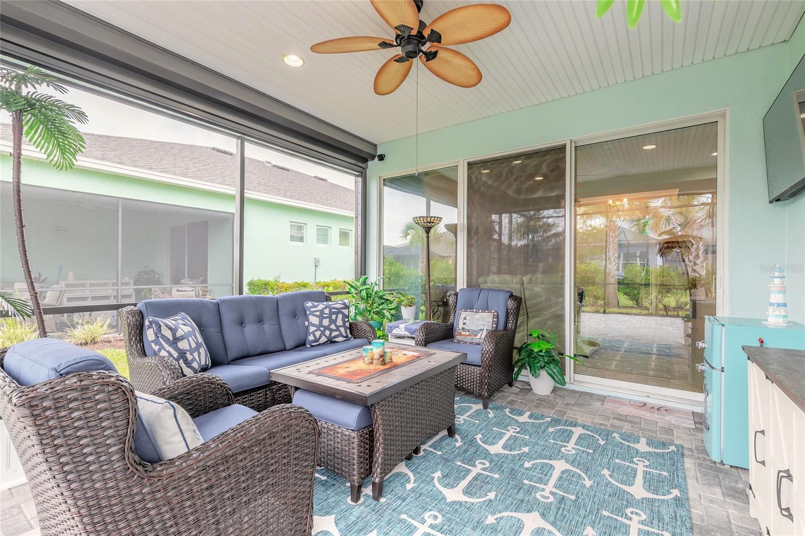 230 SAND BAR LN — photo 9