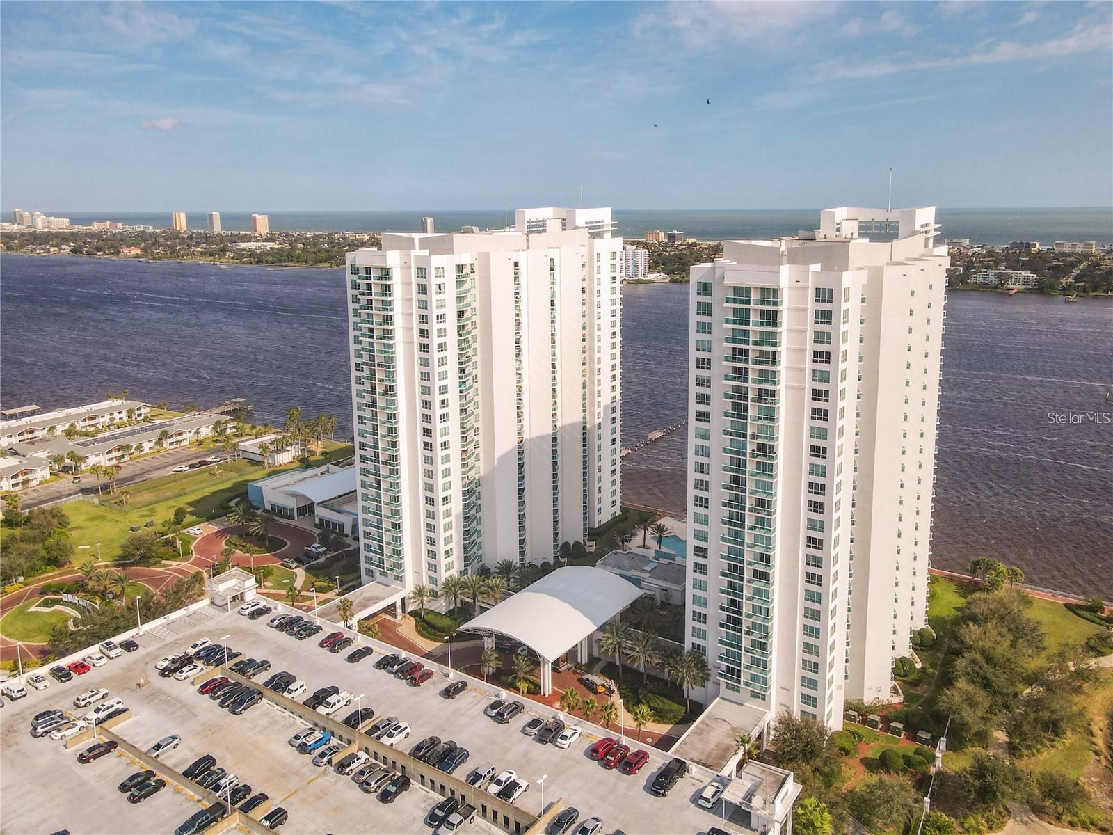 241 RIVERSIDE DR #1809 — photo 2