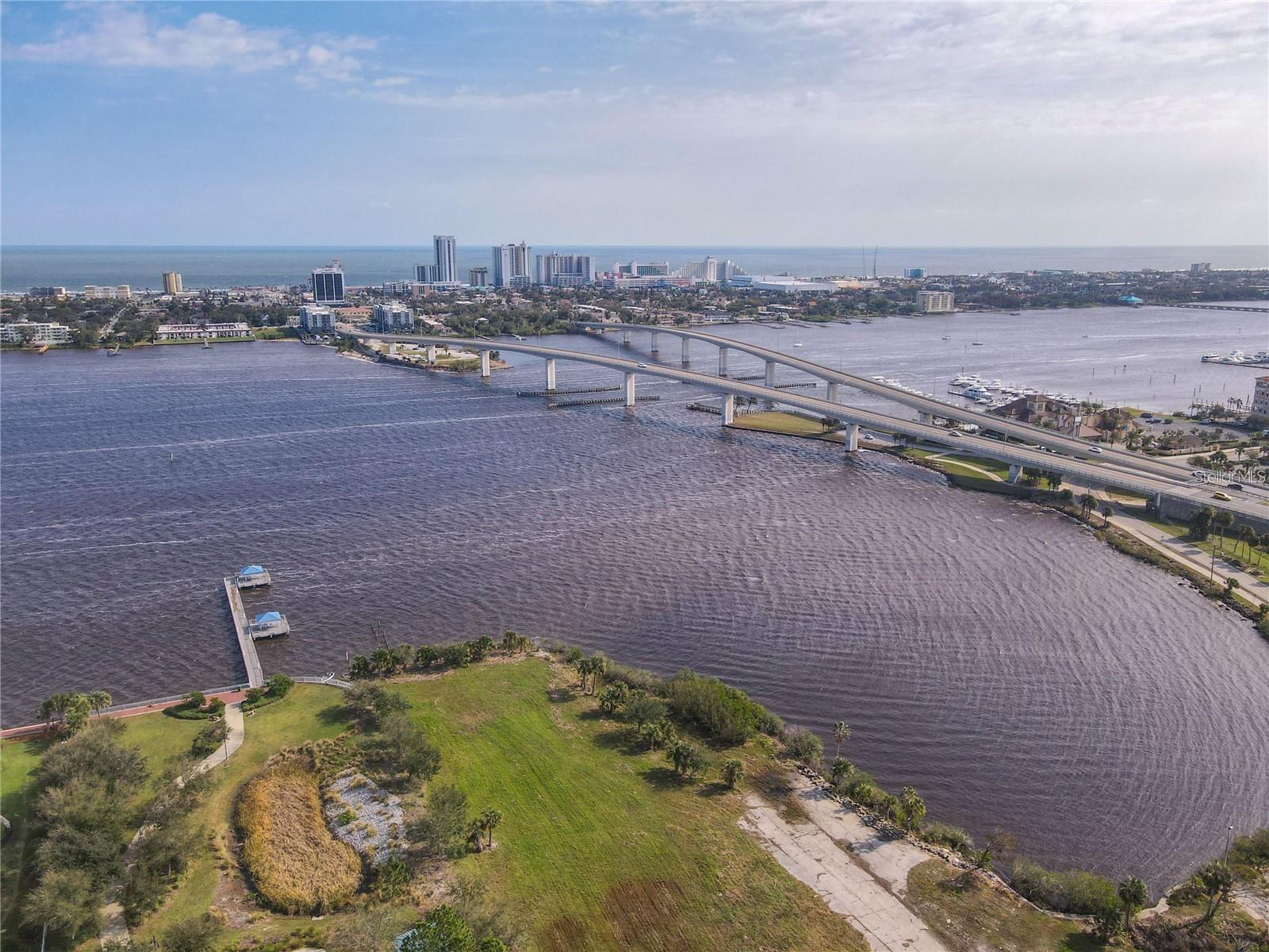 241 RIVERSIDE DR #1809 — photo 4