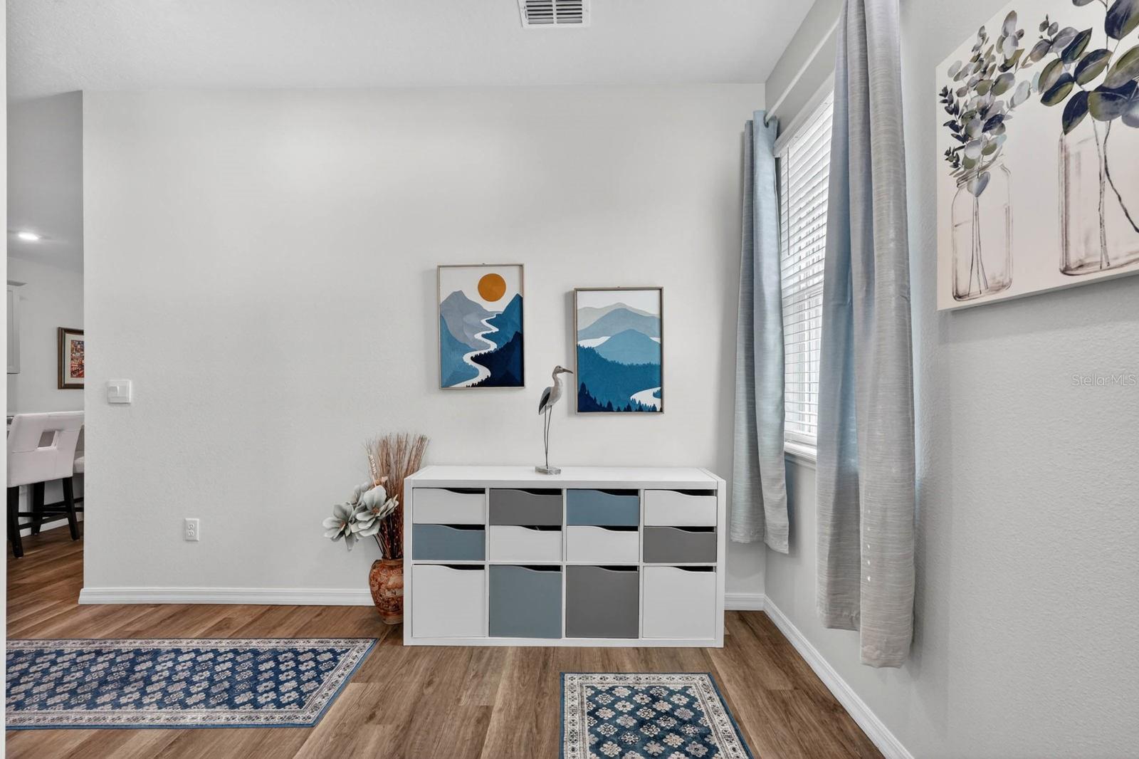 2708 KINSALE LN — photo 3