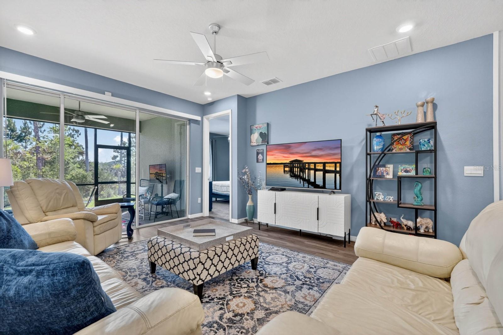 2708 KINSALE LN — photo 8