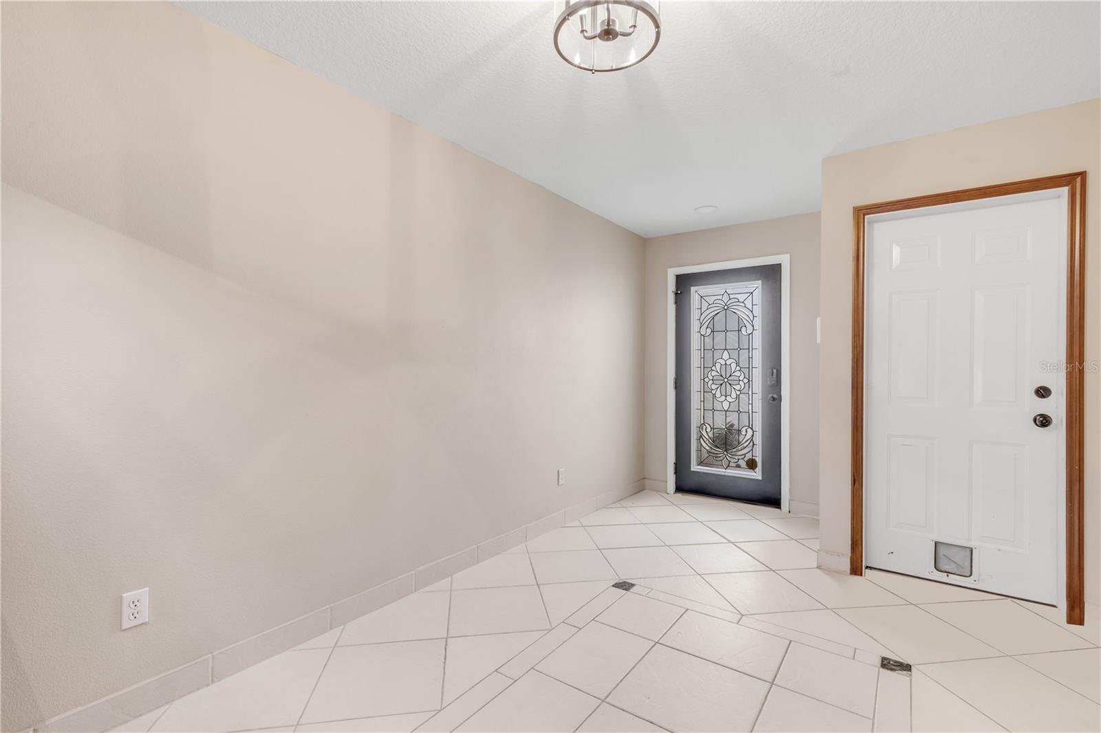 2236 DEERWOOD DR — photo 5