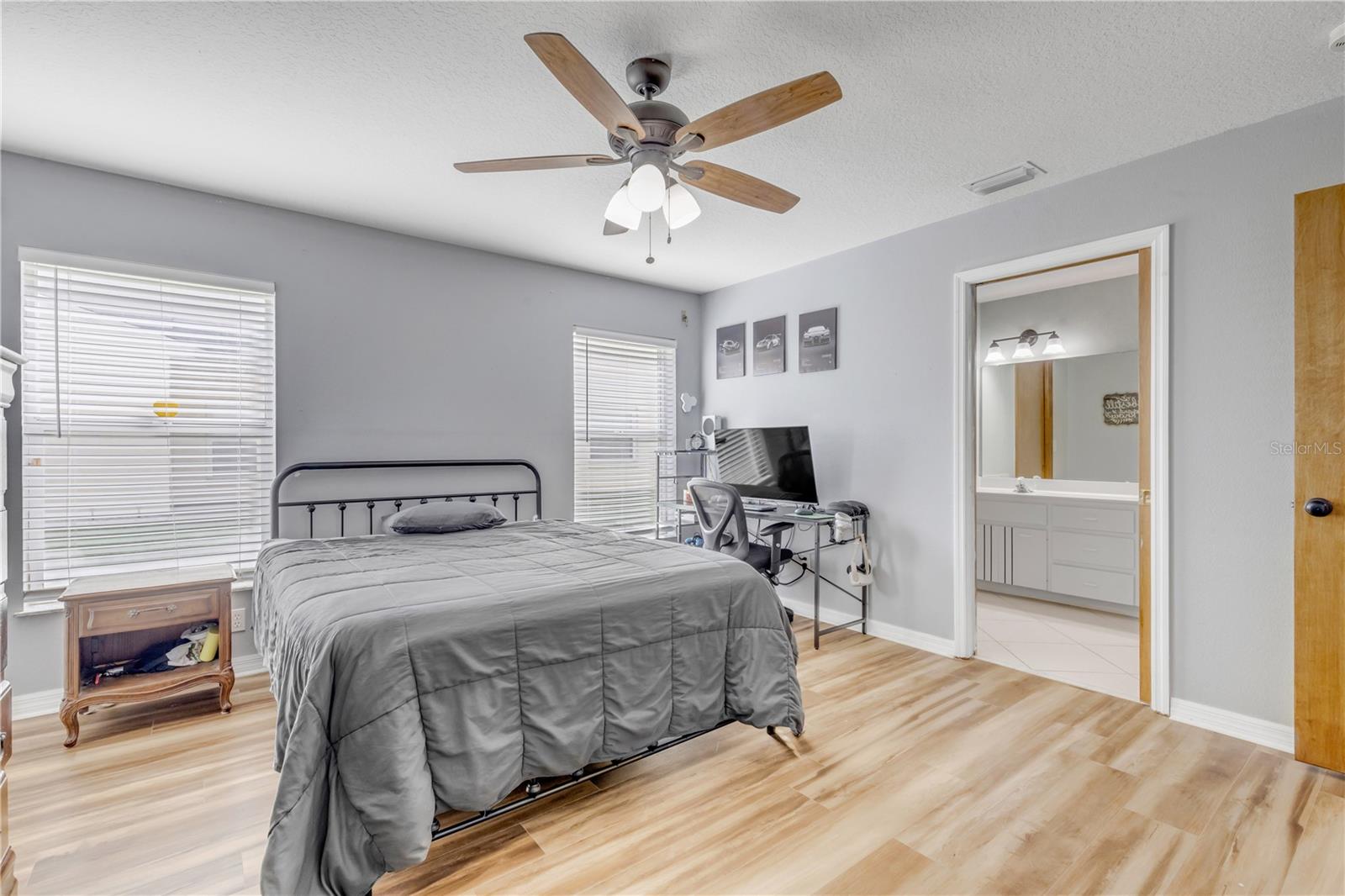 2236 DEERWOOD DR — photo 8